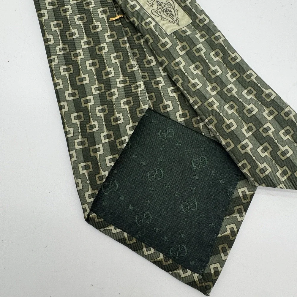 Gucci Green Geometric Silk Tie‎ 4 Inch 58 Inch Made In Italy Luxury